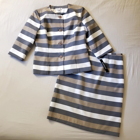 Danillo Size 12 Striped 2-Piece Skirt Suit - Picture 6 of 16
